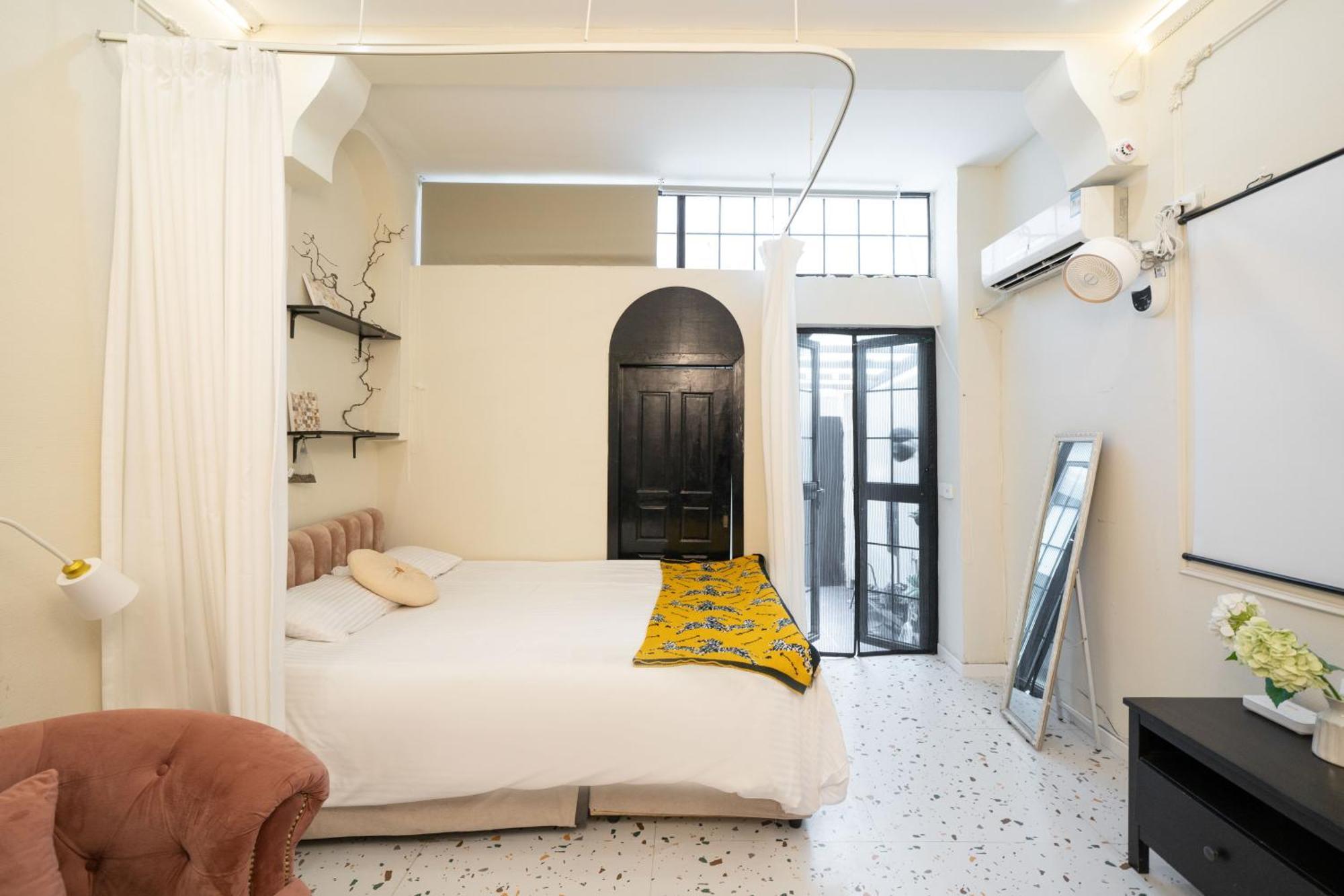 Shanghai Downtown Yi Du B&B - Near South Shaanxi Road Metro Station 600Meters Exterior photo
